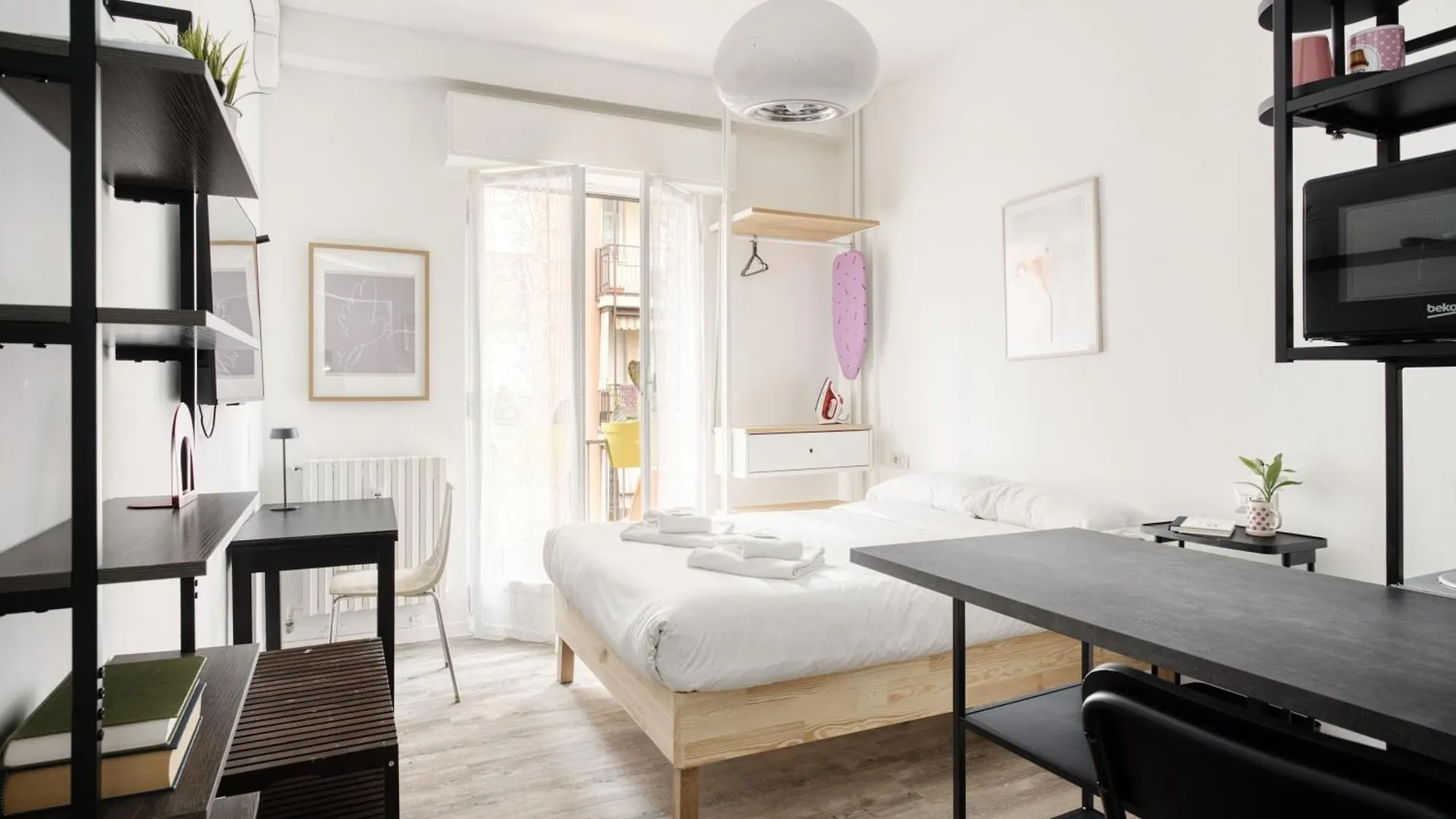 Joivy Elegant Double Studios Near Subway Station Milan