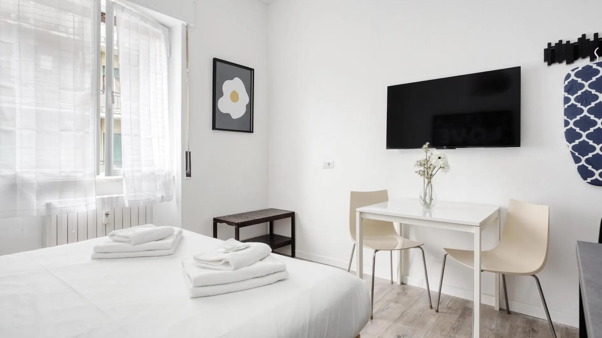 Joivy Elegant Double Studios Near Subway Station Milan 0*,  Italy